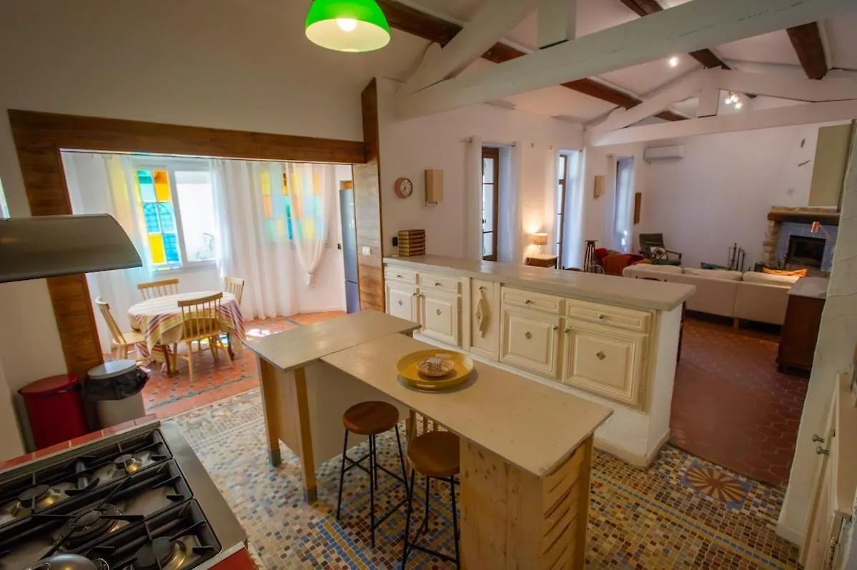 Oasis De Calme Avignon 8 Personnes Villa France