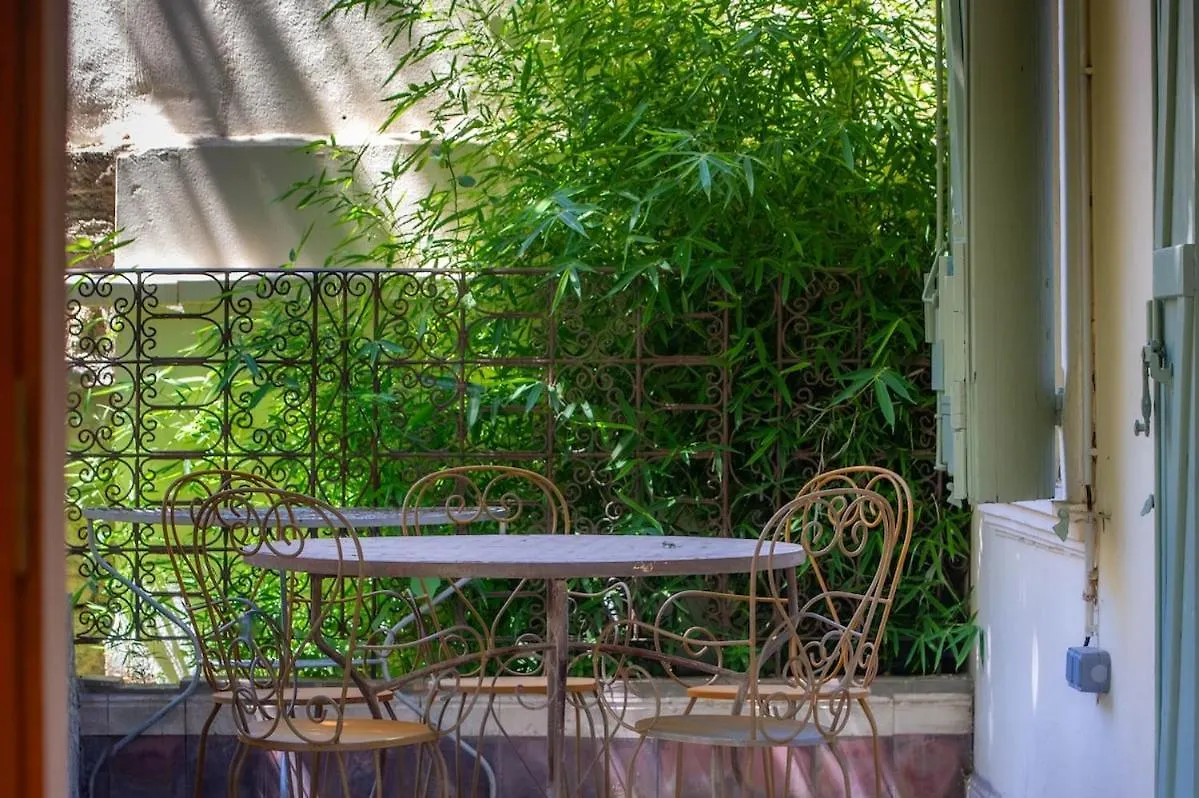 Oasis De Calme Avignon 8 Personnes Villa France