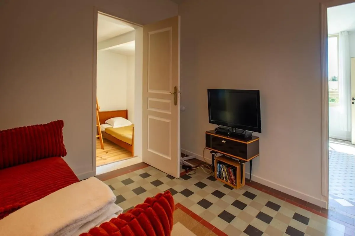 Oasis De Calme Avignon 8 Personnes Villa